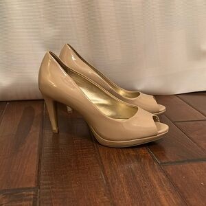 Bandolino Women’s Rainaa Peep Toe Platform Stiletto Dress Pumps